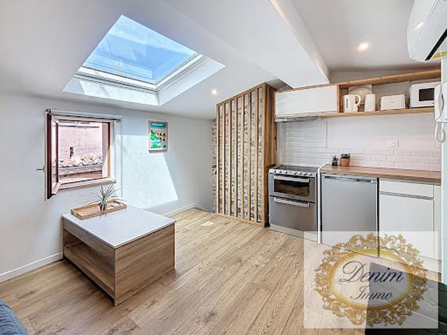 Vente Immeuble 4 pièces 62 m2 Nimes