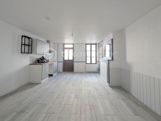 Vente Immeuble 4 pièces 75 m2 Chateau renard
