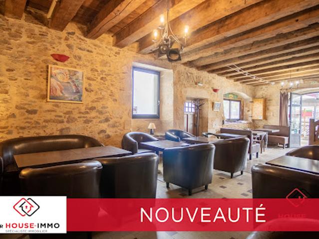 Vente Immeuble 4 pièces 153 m2 Chalus