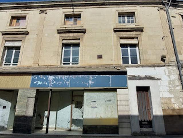 Vente Immeuble 4 pièces 157 m2 Lencloître