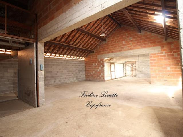 Vente Immeuble 4 pièces 356 m2 Fleury la Rivière