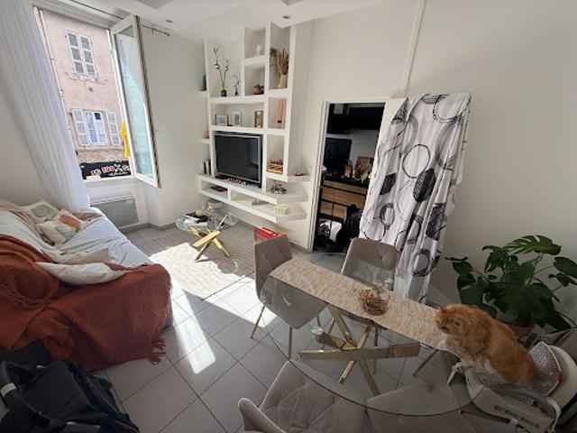 Vente Immeuble 5 pièces 83.08 m2 Marseille 4ème