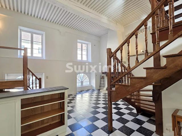 Vente Immeuble 5 pièces 127.67 m2 Poligny
