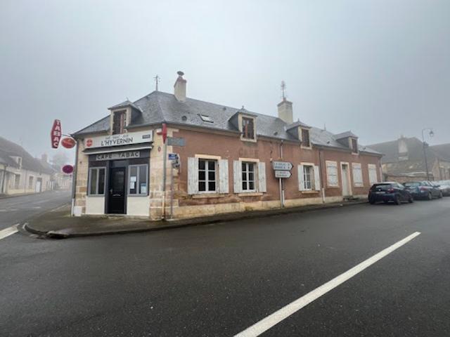 Vente Immeuble 5 pièces 127 m2 Saint Amand Montrond
