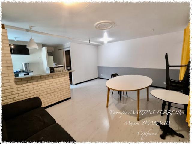 Vente Immeuble 5 pièces 60 m2 Massay
