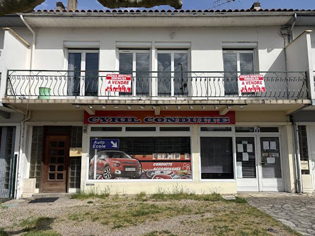 Vente Immeuble 6 pièces 198 m2 Montpon Ménestérol