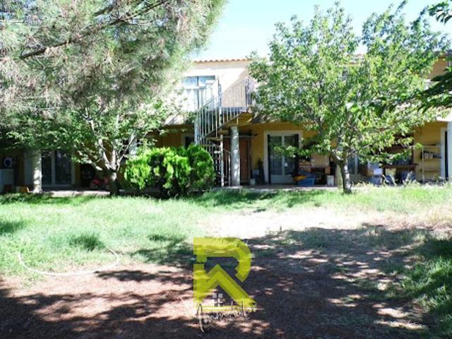 Vente Immeuble 6 pièces 270 m2 Vias