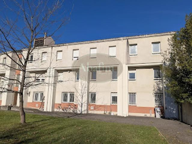Vente Immeuble 70 pièces 1800 m2 Tarbes