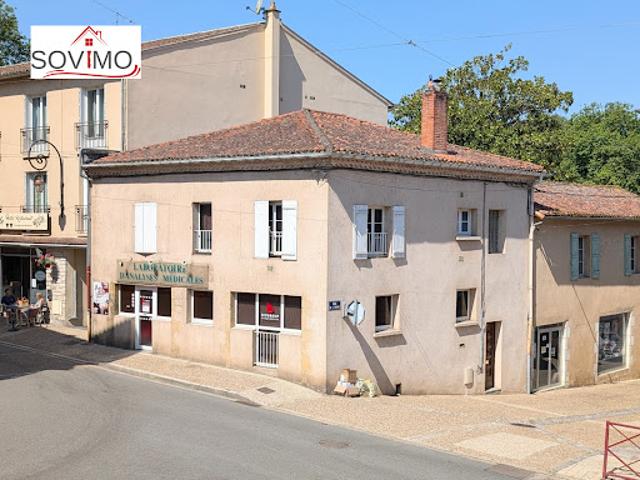 Vente Immeuble 7 pièces 140 m2 Confolens