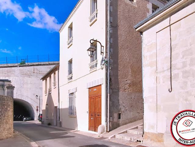Vente Immeuble 7 pièces 200 m2 Tours