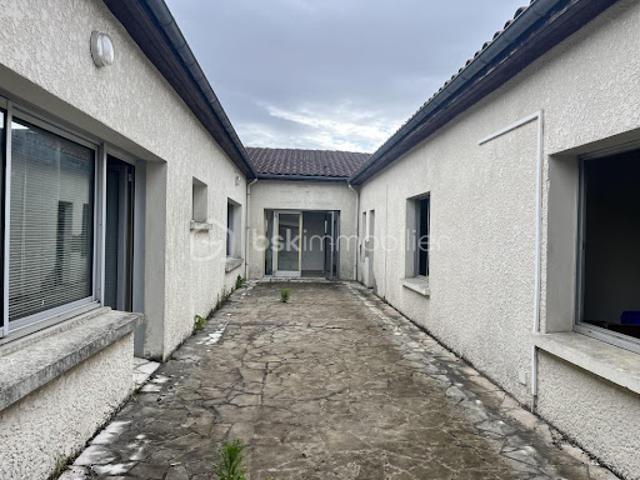 Vente Immeuble 7 pièces 320 m2 Lesparre Médoc