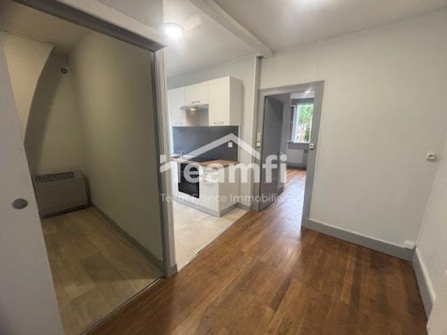 Vente Immeuble 84 m2 Saint Amand Montrond