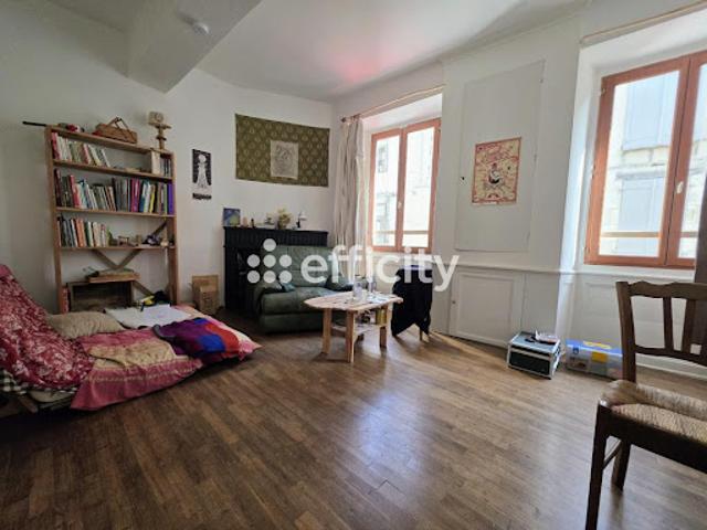 Vente Immeuble 8 pièces 140 m2 Nontron