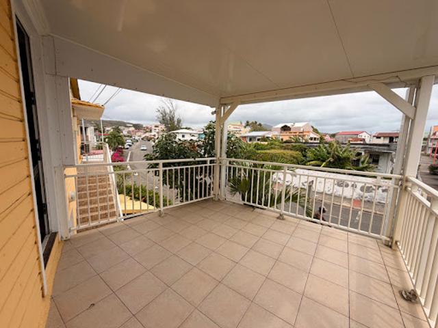 Vente Immeuble 8 pièces 144 m2 Le vauclin