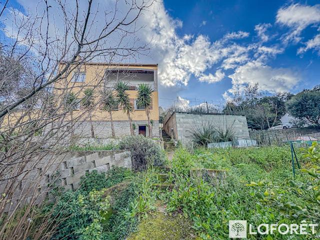 Vente Immeuble 8 pièces 152.477 m2 Sartene