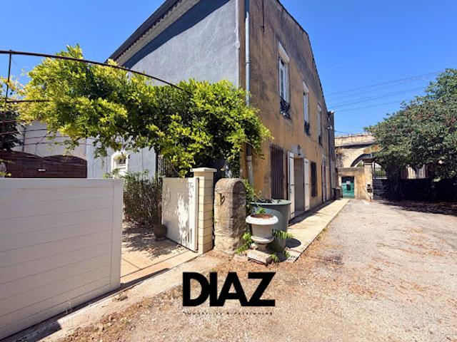 Vente Immeuble 8 pièces 185.74 m2 Nimes
