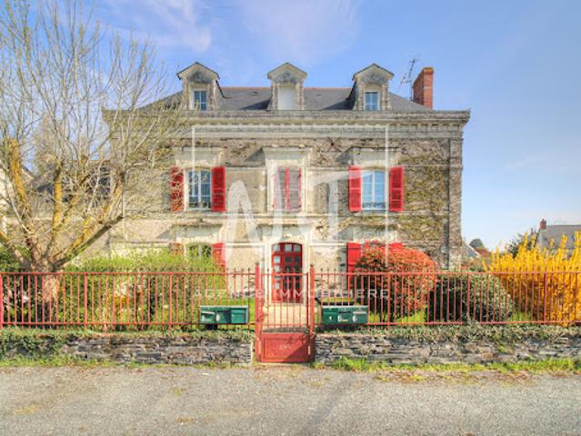 Vente Immeuble 8 pièces 190 m2 Mazé Milon