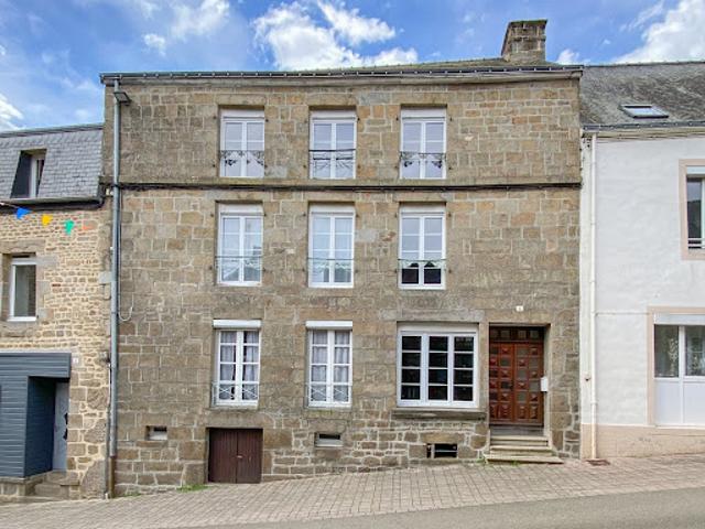 Vente Maison de maître 8 pièces 190 m2 Gorron