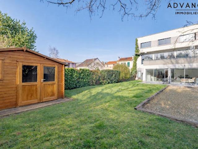 Vente Immeuble 9 pièces 700 m2 Nanterre