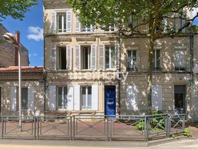 Vente Immeuble 9 pièces 175 m2 Saintes
