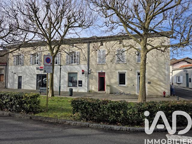 Vente Immeuble 0 pièces 400 m2 Barbezieux Saint Hilaire