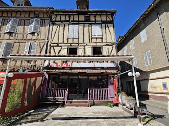 Vente Immeuble 0 pièces 75 m2 Maurs
