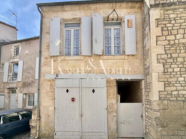 Vente Immeuble 0 pièces 79 m2 Fontenay le Comte