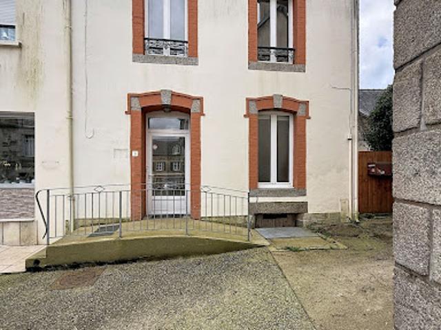 Vente Immeuble 0 pièces 82 m2 Uzel pres l'oust