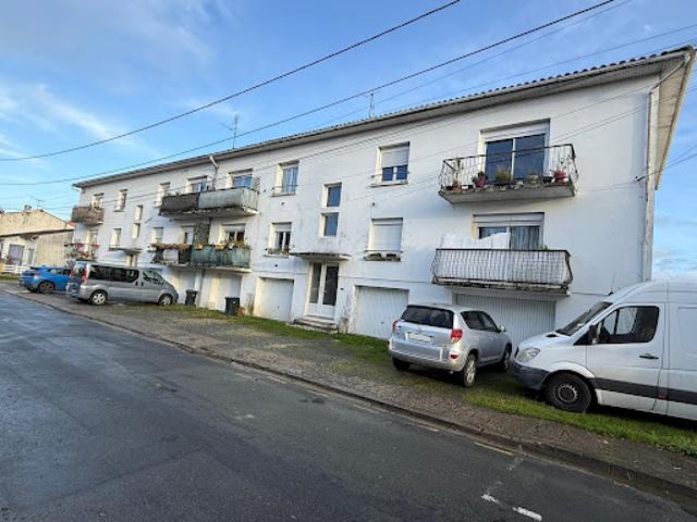 Vente Immeuble 0 pièces 843 m2 Saintes