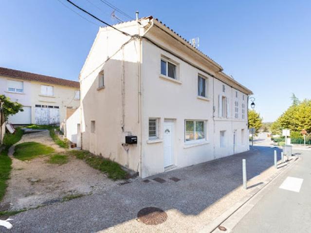 Vente Immeuble 0 pièces 0 m2 Montendre
