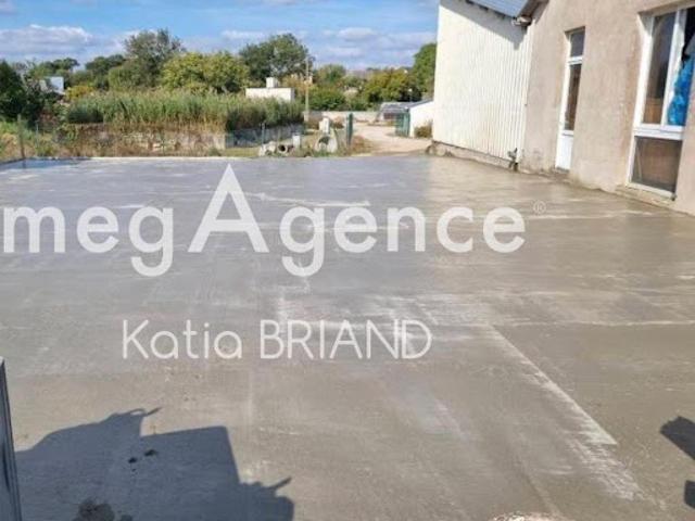 Vente Immeuble 0 pièces 1350 m2 Marigné Peuton