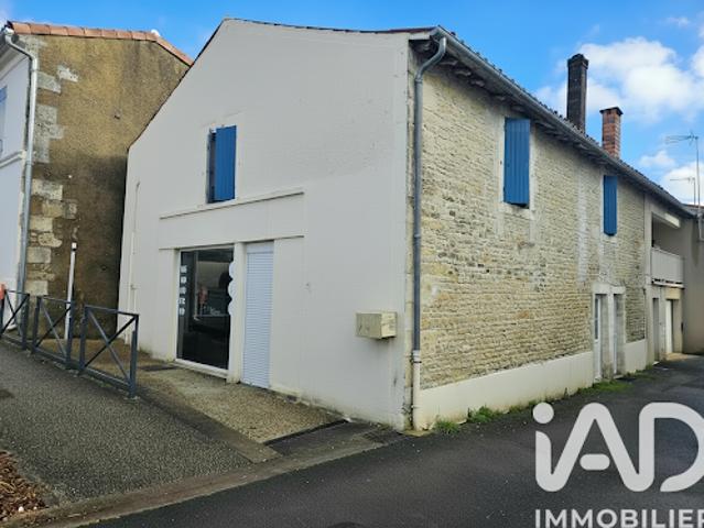 Vente Immeuble 0 pièces 183 m2 Saint Hilaire de Villefranche