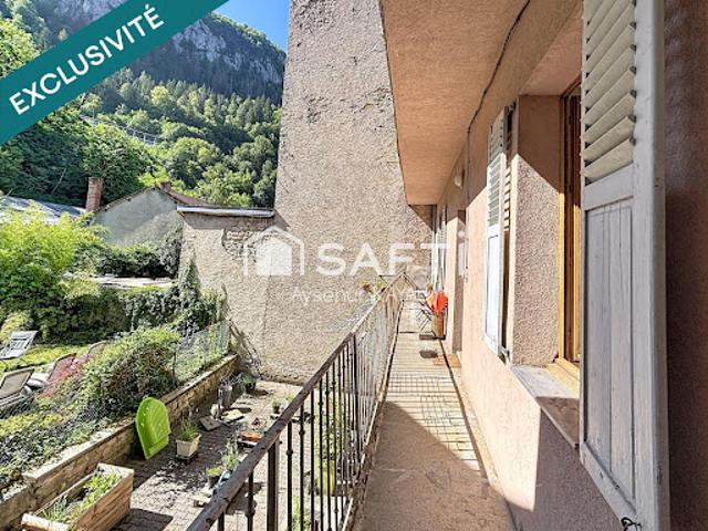 Vente Immeuble 0 pièces 225 m2 Saint claude