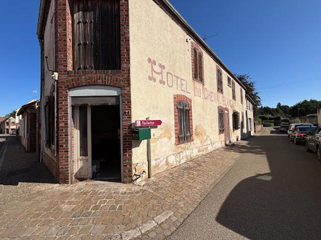 Vente Immeuble 0 pièces 234 m2 Mézilles