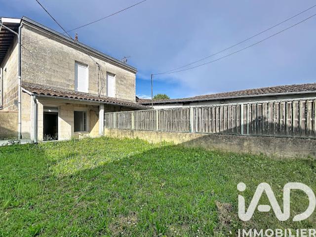 Vente Immeuble 0 pièces 270 m2 Guîtres