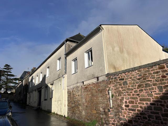 Vente Immeuble 0 pièces 271 m2 Saint Pol de Léon