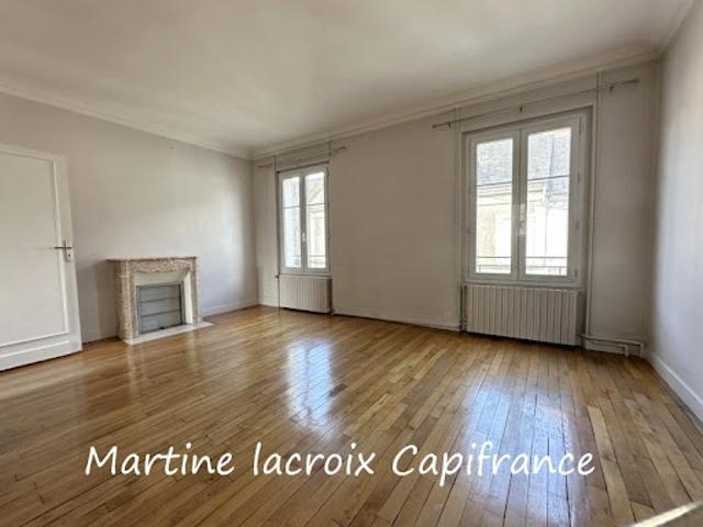 Vente Immeuble 13 pièces 253 m2 La Ferté Bernard
