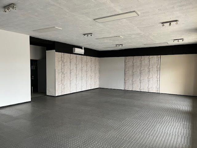 Vente Immeuble 1000 m2 Confolens