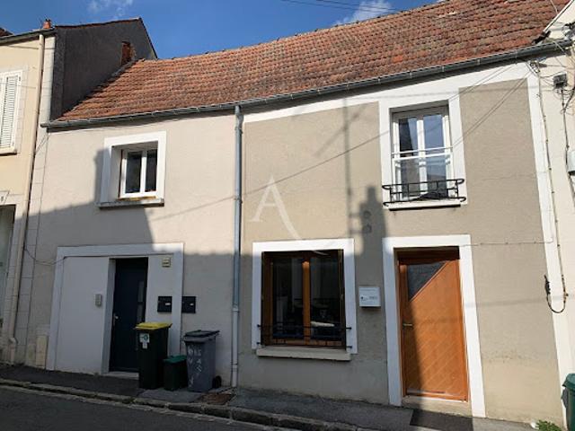 Vente Immeuble 10 pièces 111 m2 Guignes