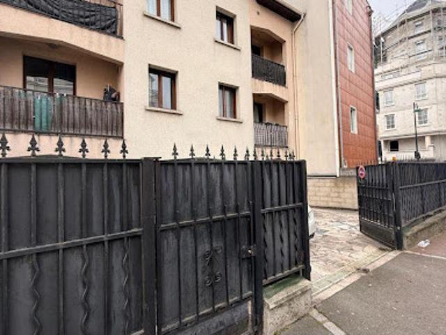 Vente Immeuble 10 pièces 200 m2 Le Blanc Mesnil