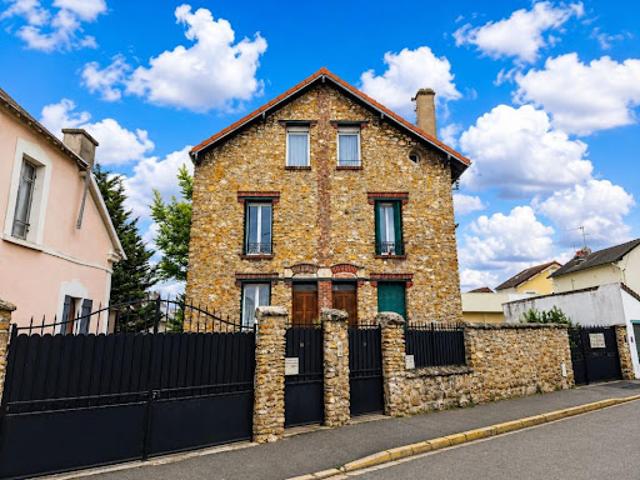 Vente Immeuble 10 pièces 210 m2 Poissy