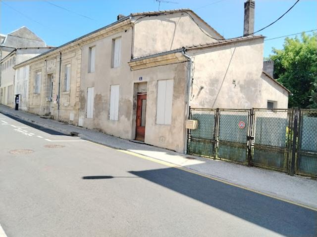 Vente Immeuble 10 pièces 237 m2 Coutras