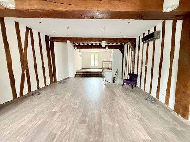Vente Immeuble 10 pièces 250 m2 Sens