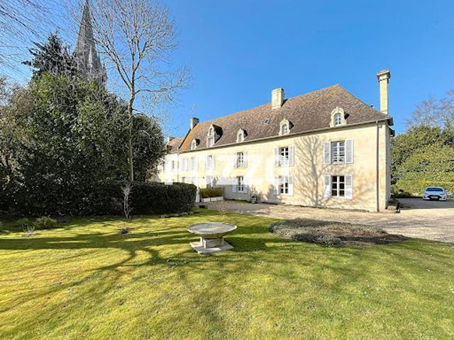 Vente Immeuble 10 pièces 380 m2 Douvres la Délivrande