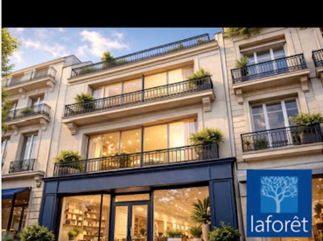 Vente Immeuble 10 pièces 603 m2 Plomeur