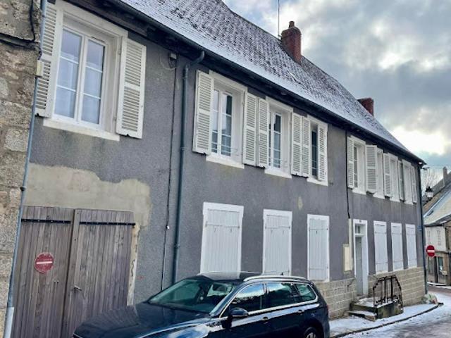 Vente Immeuble 11 pièces 202.2 m2 Château Chinon Ville