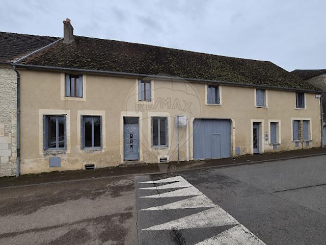 Vente Immeuble 11 pièces 273 m2 Mesves sur Loire