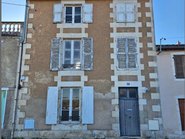 Vente Immeuble 0 pièces 120 m2 Montmorillon