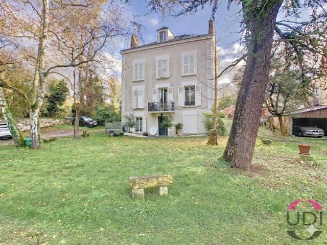 Vente Immeuble 12 pièces 180 m2 Corbeil Essonnes