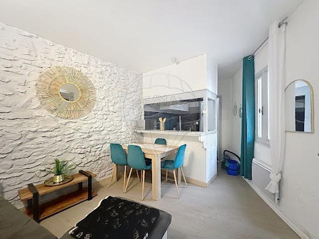 Vente Immeuble 12 pièces 230 m2 Nimes